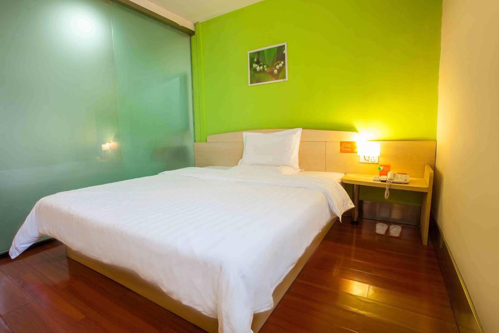 7Days Premium Harbin Central Avenue Room photo