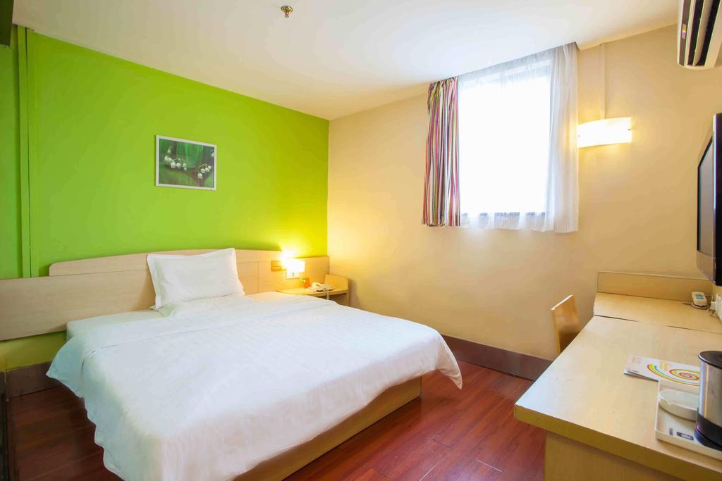 7Days Premium Harbin Central Avenue Room photo